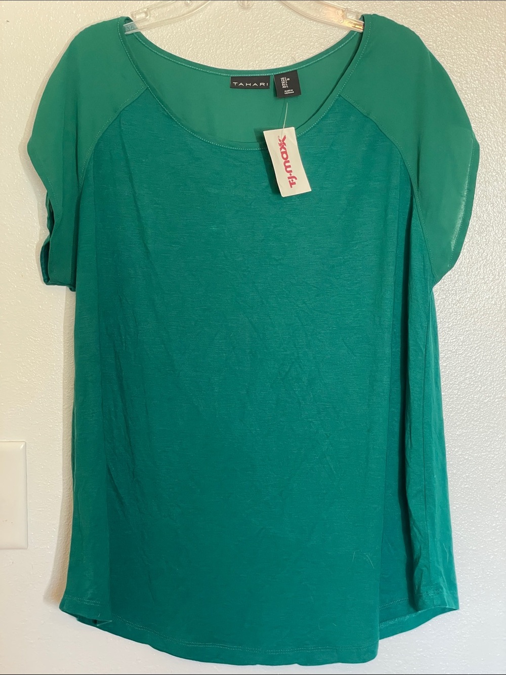 Tahari Teal Short Sleeve Scoop Neck Top